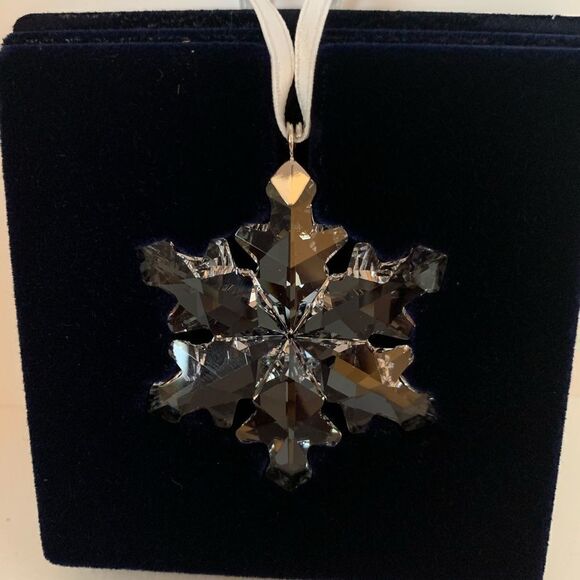 SWAROVSKI Little Snowflake Ornament 1139969 In box - Picture 8 of 11